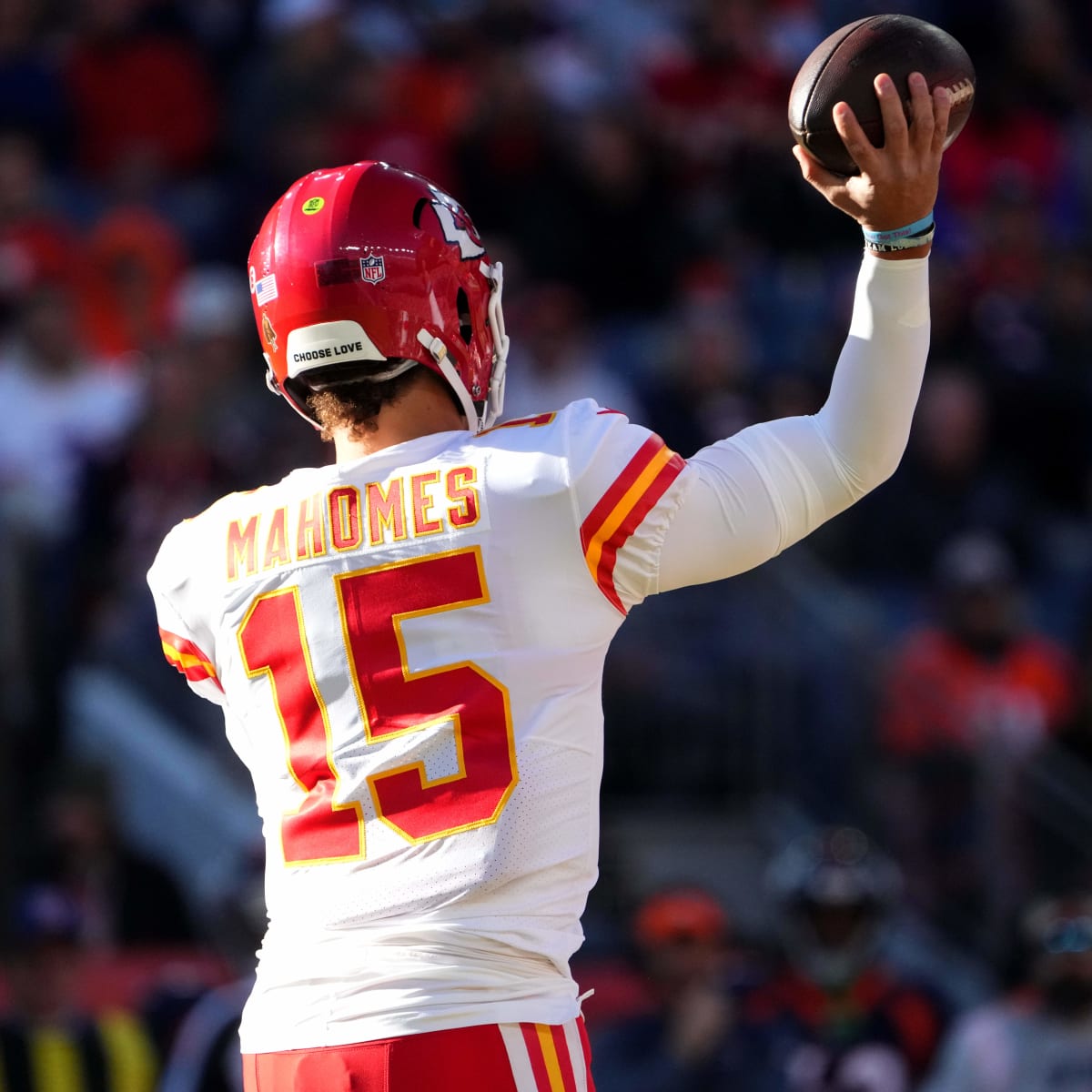 What's wrong with the Kansas City Chiefs? Patrick Mahomes and the defense's  bad season.