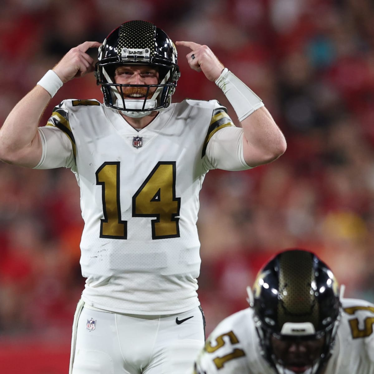 Andy Dalton injured back during New Orleans' loss to Cincinnati