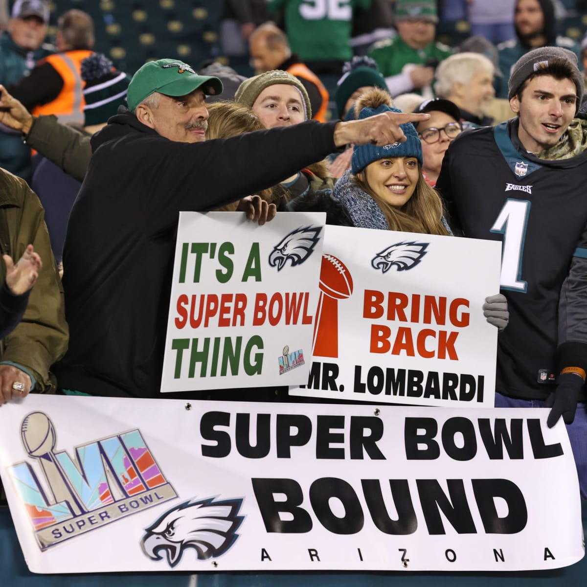 Philadelphia Eagles Fans Are Smiling. Yes, It's Weird. - WSJ