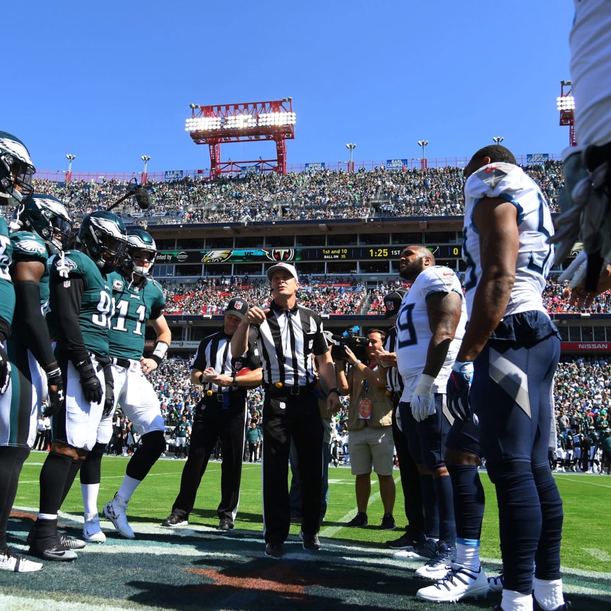 Chiefs fan donates Kidney to Eagles fan, both get invited to Super