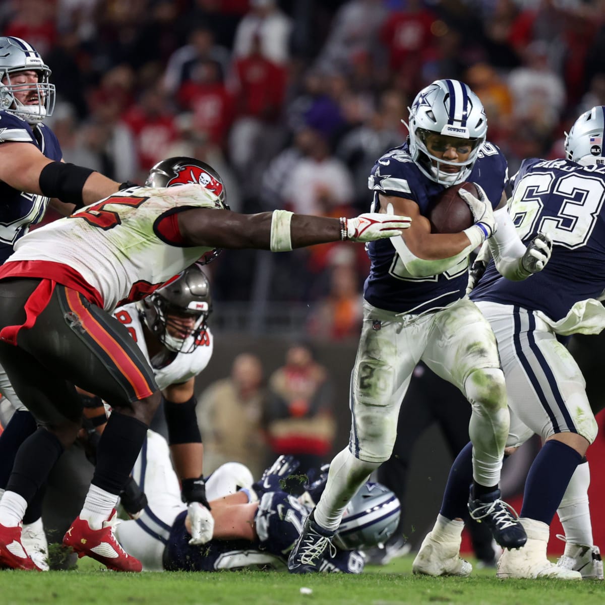 Dallas Cowboys: Inactives for wild card at Tampa Bay Buccaneer