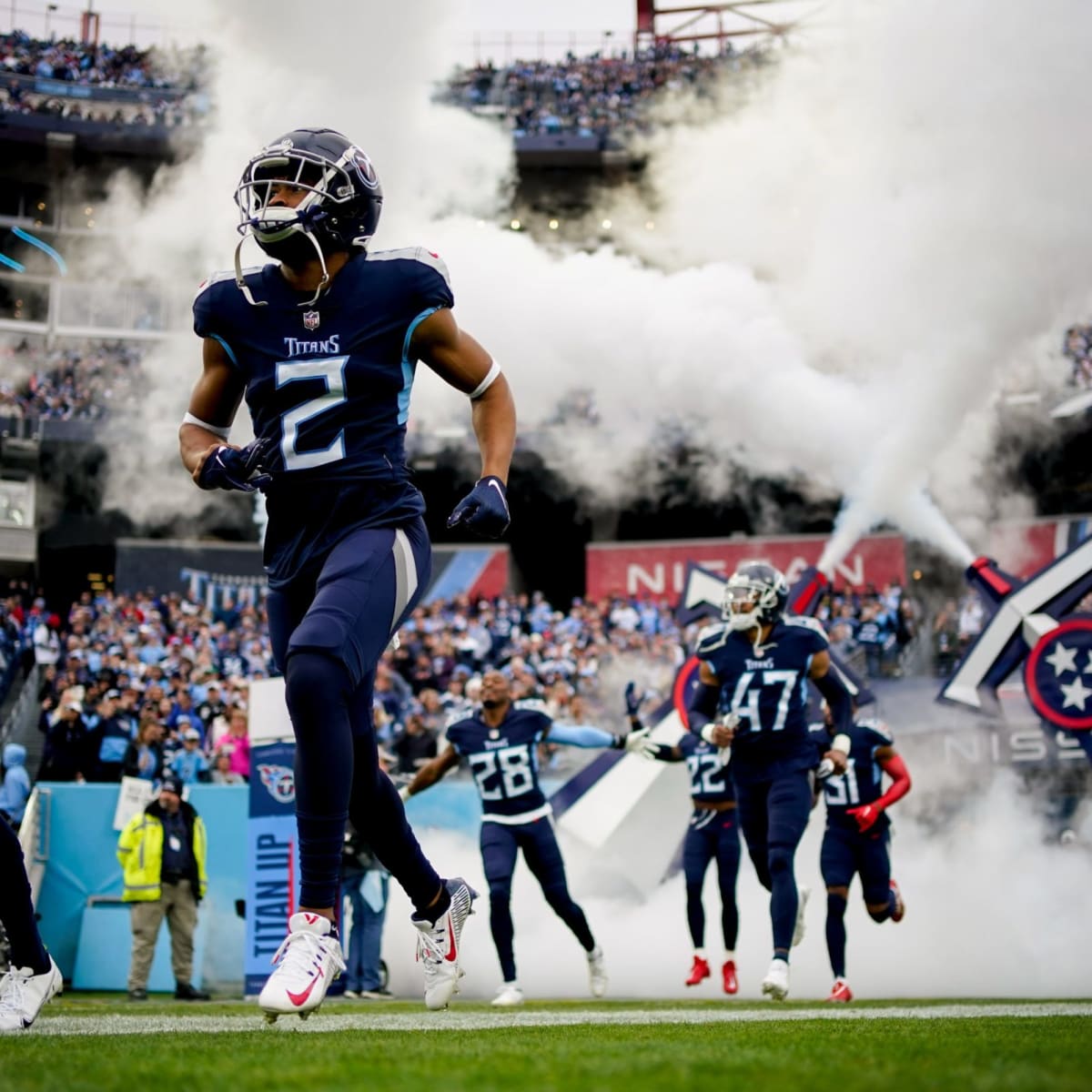 Jacksonville Jaguars safety Andre Cisco (5) warms up before an NFL football  game against the Tennessee Titans, Saturday, Jan. 7, 2023, in Jacksonville,  Fla. (AP Photo/John Raoux Stock Photo - Alamy