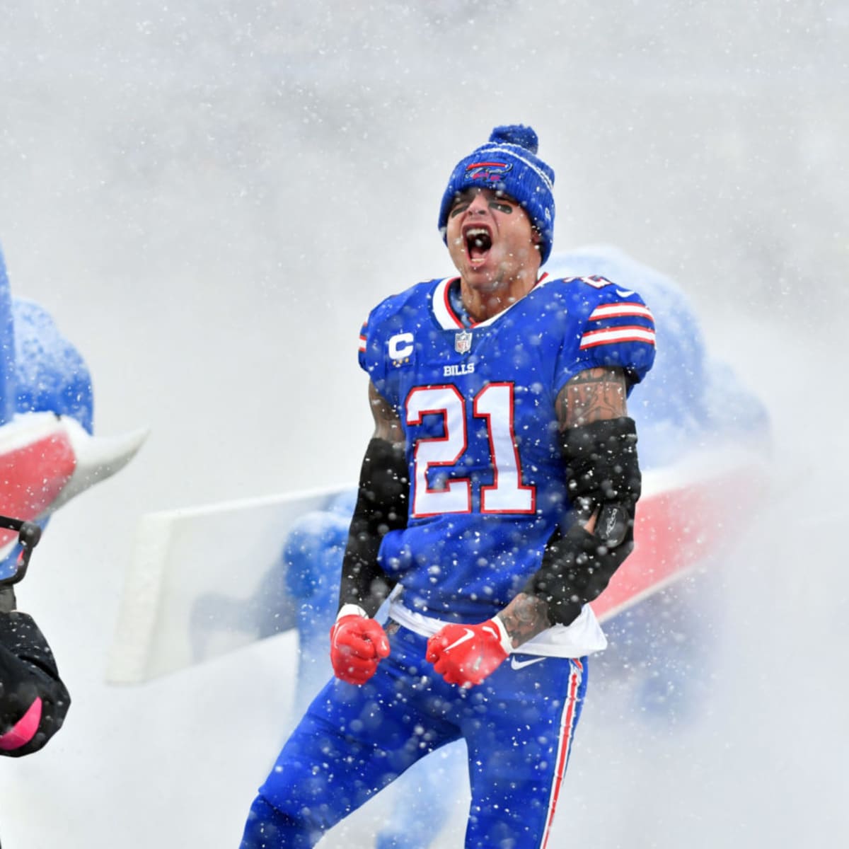 Buffalo Bills star safety Jordan Poyer likes social media post