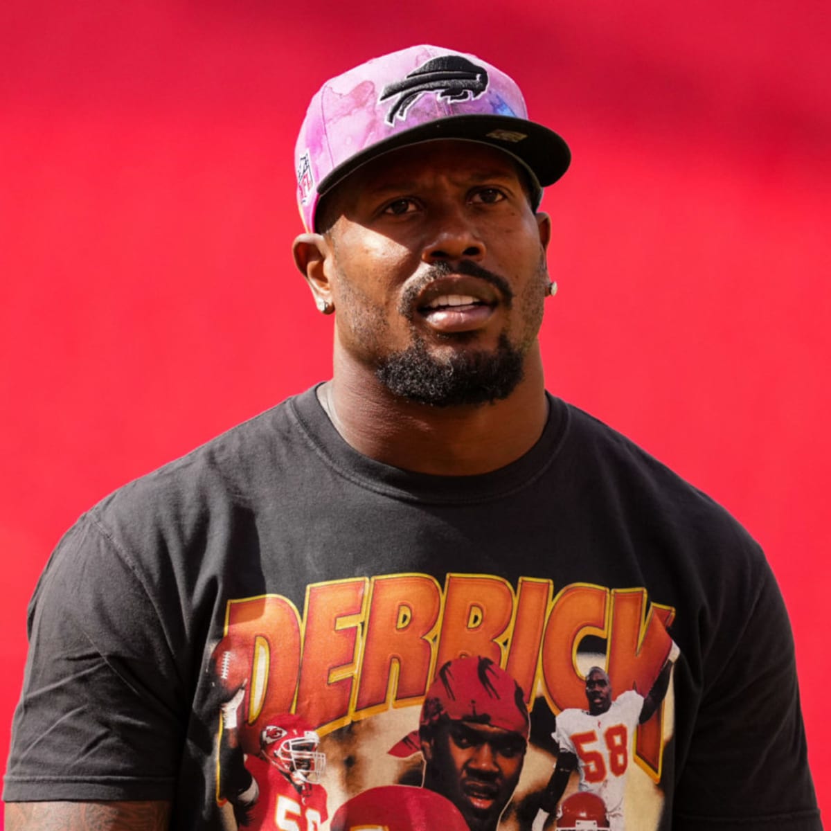 Von Miller photoshopped himself into a Warriors uniform amid