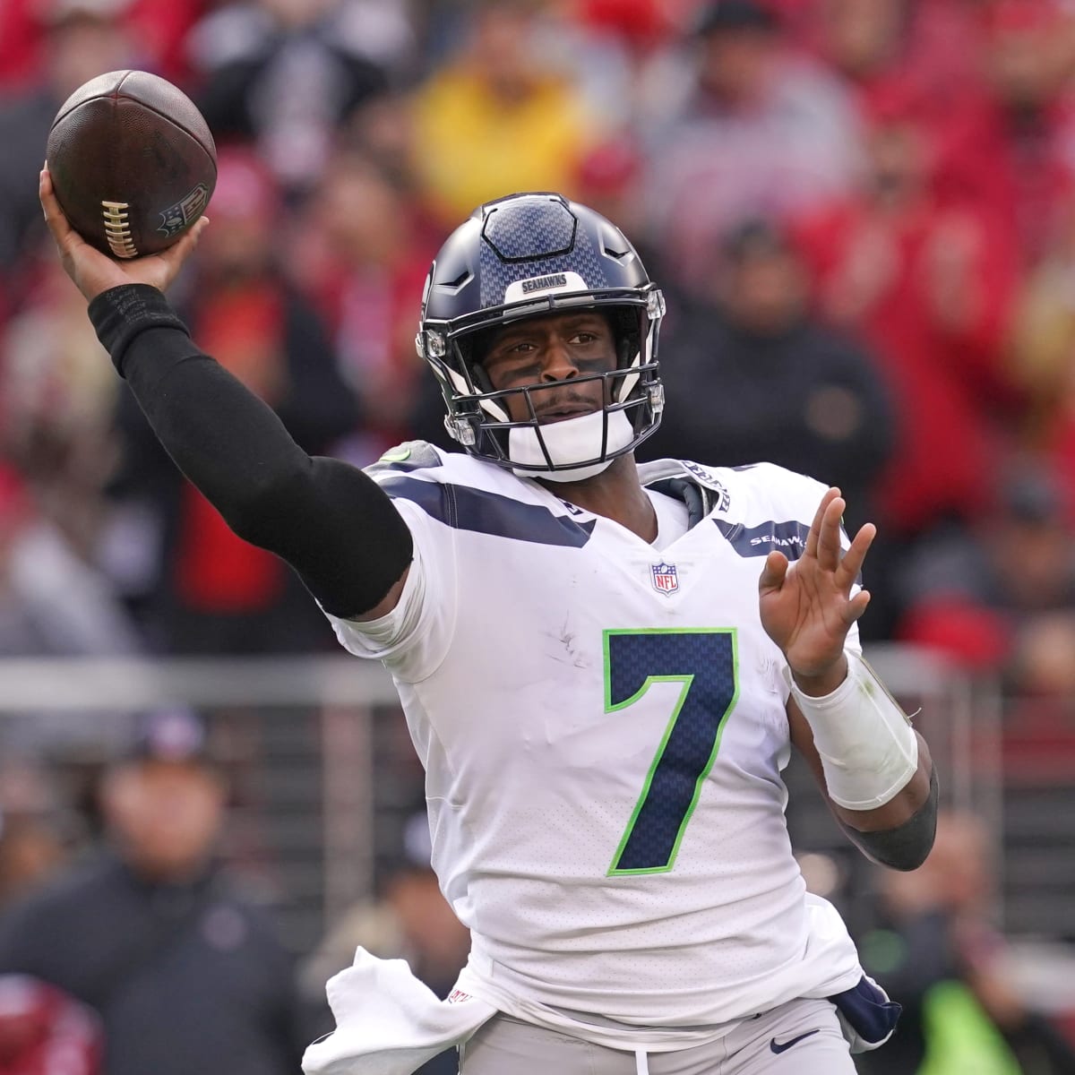 Geno Smith's impending free agency is now a serious problem for