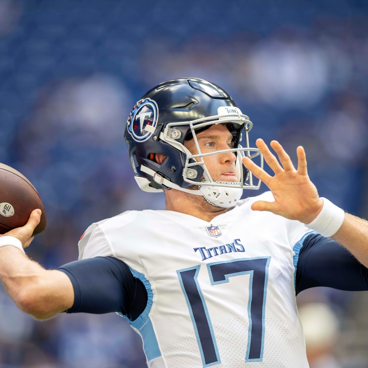 Indianapolis Colts warm up for the Tennessee Titans