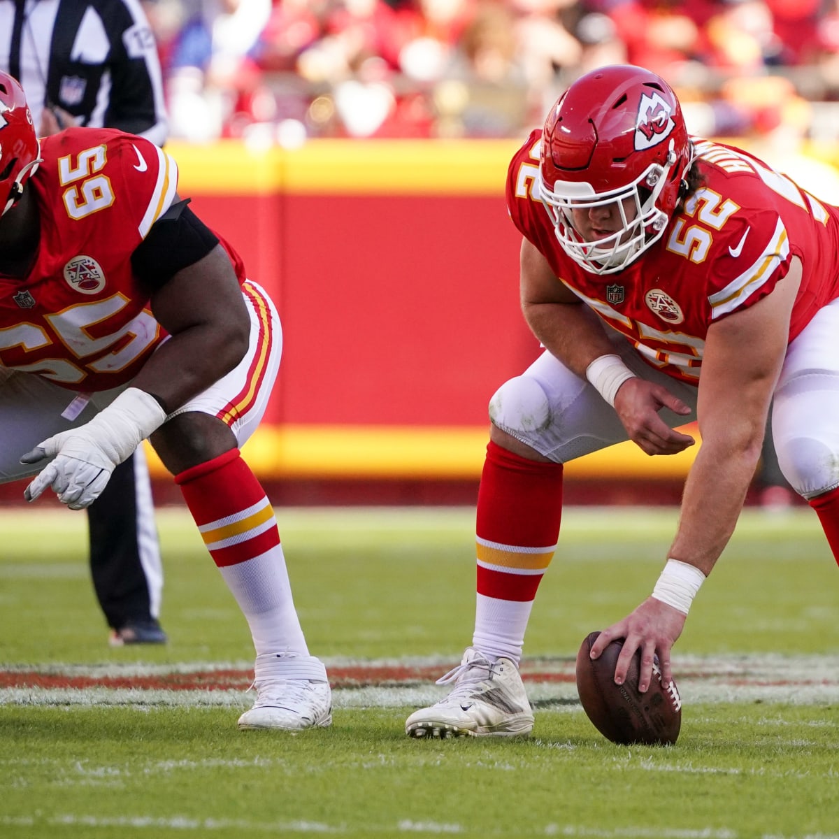 Justin Watson's Chiefs contract: How much will Patrick Mahomes' reliable  weapon earn in Kansas City return?