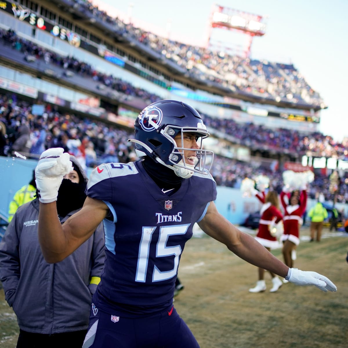 Former Indiana Hoosiers Wide Receiver Nick Westbrook-Ikhine Scores His  First NFL Touchdown for the Tennessee Titans - Sports Illustrated Indiana  Hoosiers News, Analysis and More