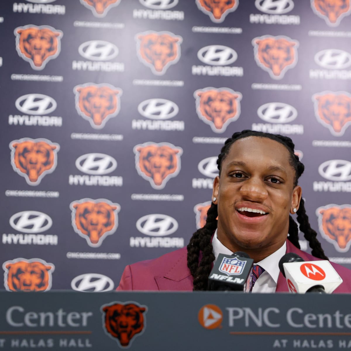 Tremaine Edmunds earned Bears' highest PFF grade on defense in Week 2