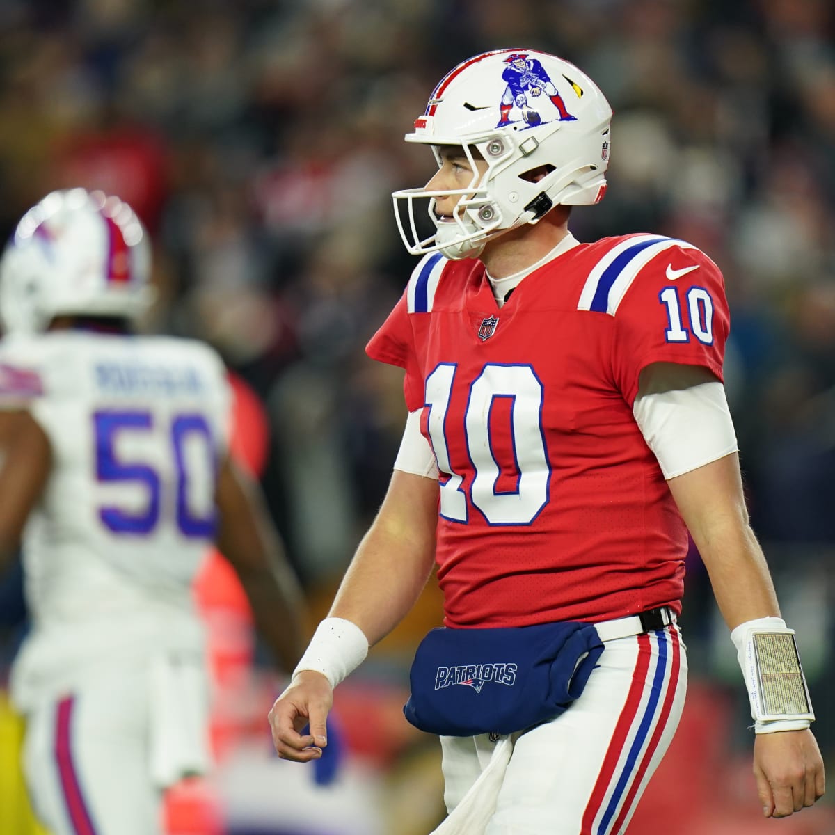 Patriots reveal rookie QB Mac Jones will wear No. 10 jersey