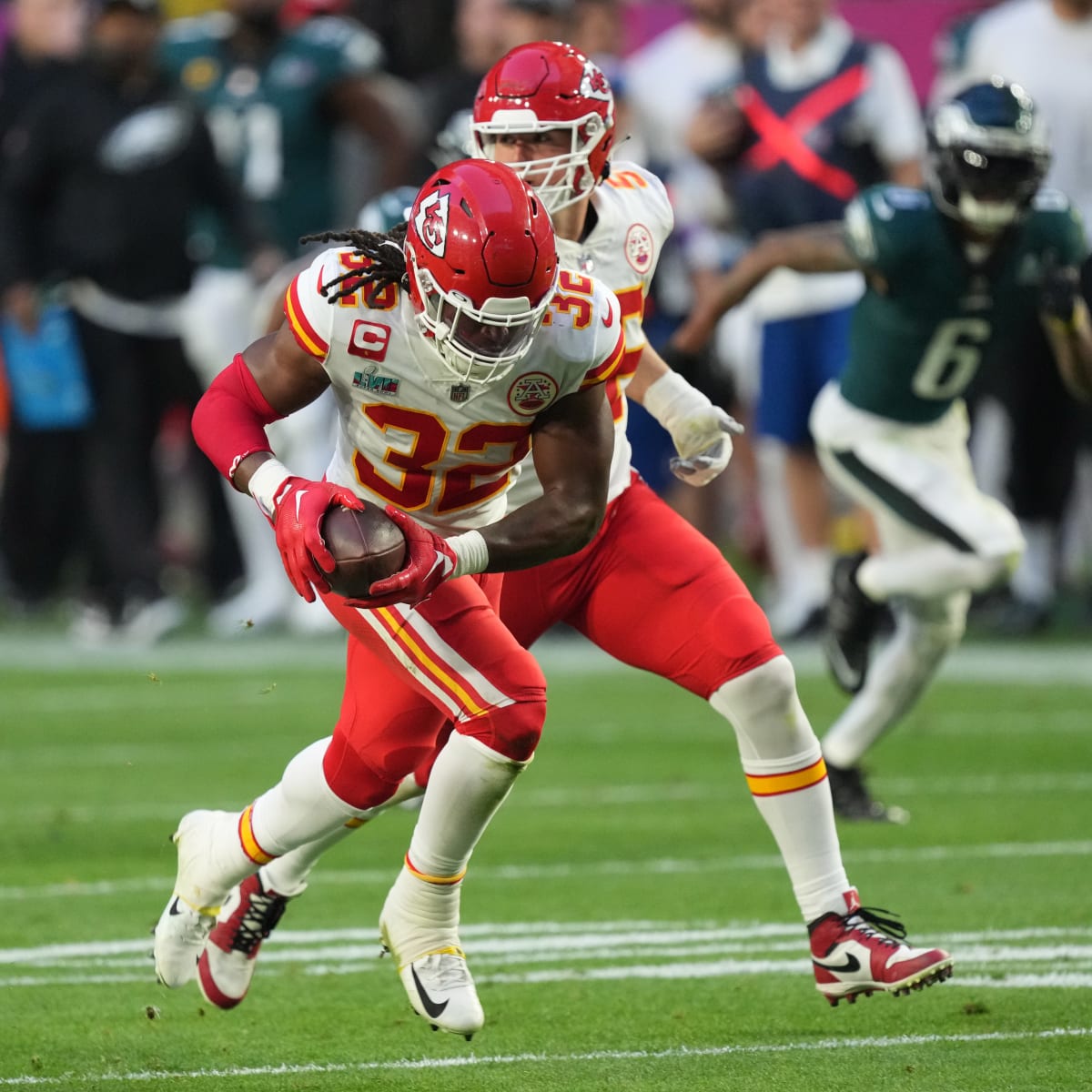 Kansas City Chiefs Season Preview: Projected Depth Chart, Rosters, and  Predictions