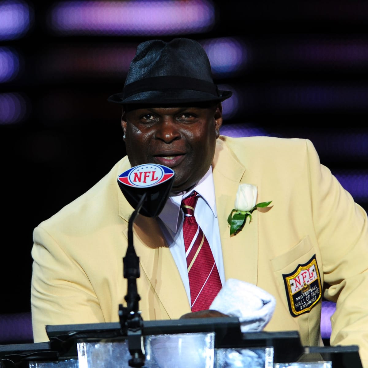 Saints: Ricky Jackson, Hall of Famer, receives college degree at age 65