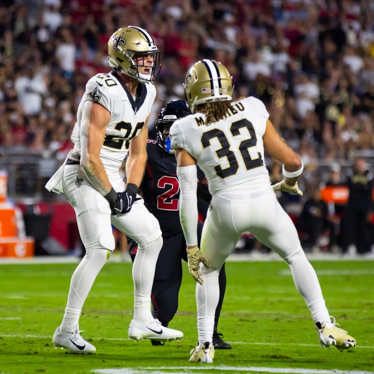 New Orleans Saints vs. Tennessee Titans comes down to Derek Carr, Derrick  Henry 