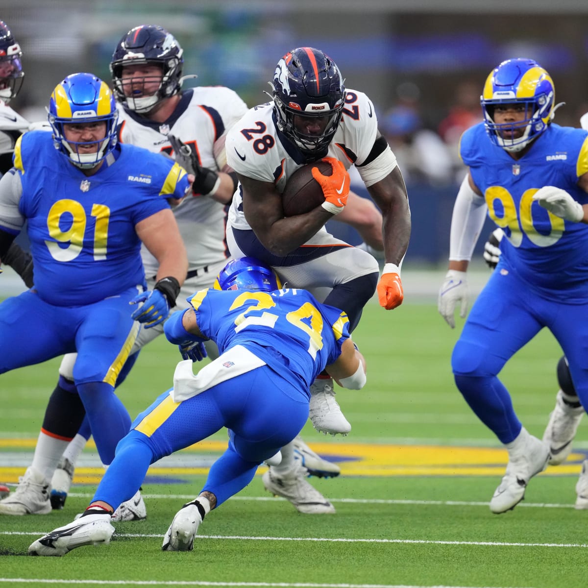 PRACTICE PHOTOS: Rams welcomed by the Broncos for first joint practice in  Denver