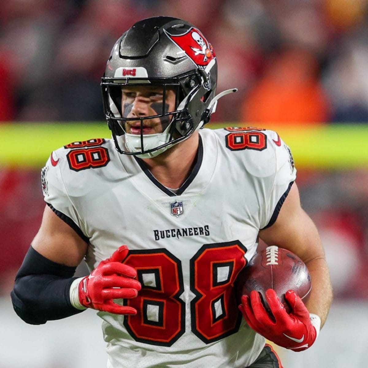 Tampa Bay Buccaneers tight end Cade Otton (88) after a catch during an NFL  football training camp practice Monday, July 31, 2023, in Tampa, Fla. (AP  Photo/Chris O'Meara Stock Photo - Alamy