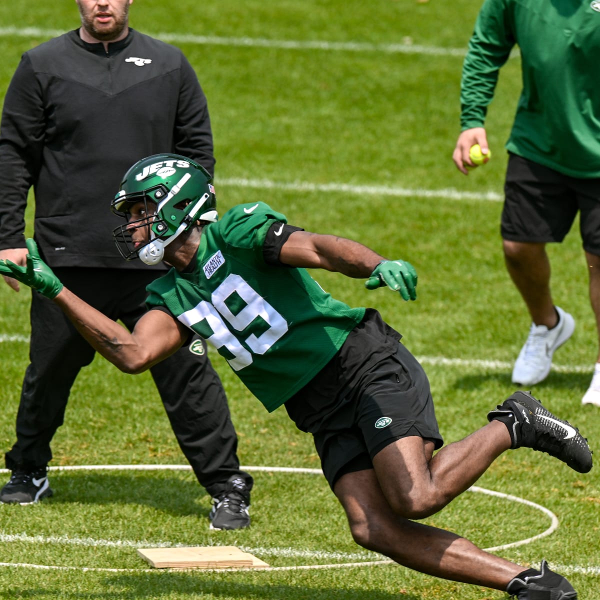 Bucs Battle Jets During Joint Practice in New York