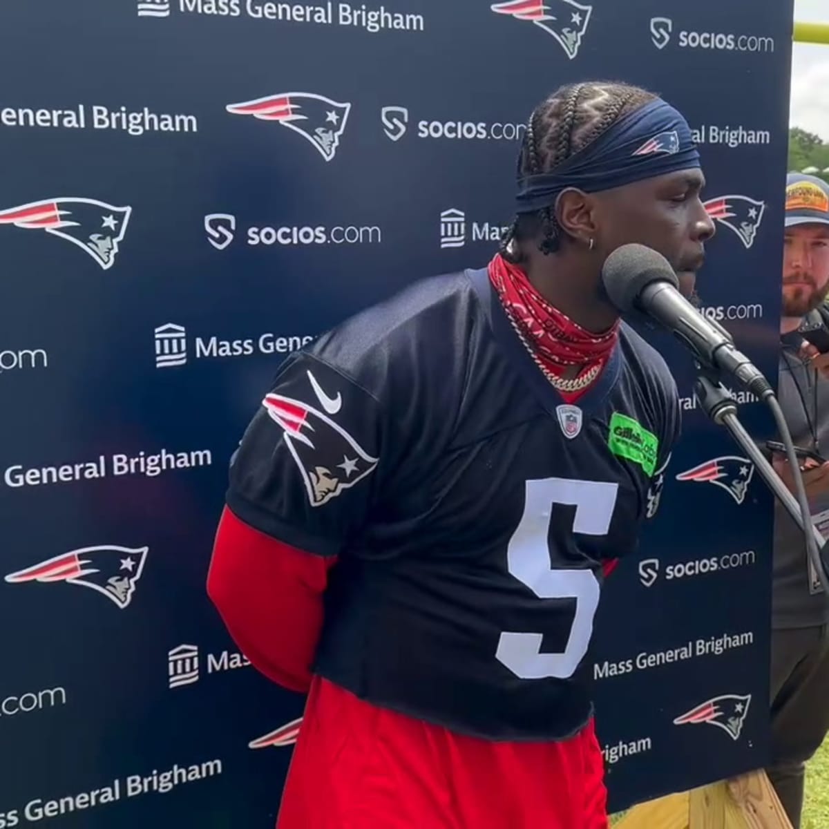 Devin McCourty excited to add 'New Jersey legend' Jabrill Peppers to  Patriots defense 