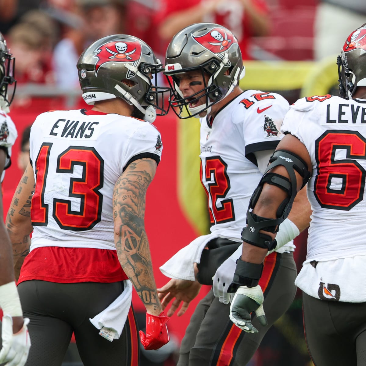 Bucs, wide receiver Mike Evans talking about third contract