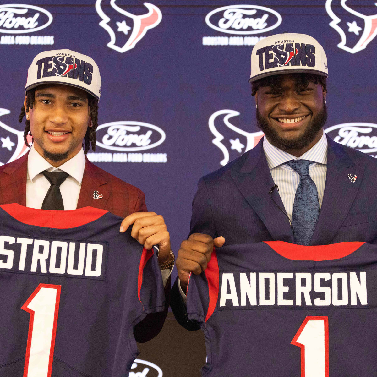 Texans Likely To Draft DE At No. 2 Overall; Latest On C.J. Stroud