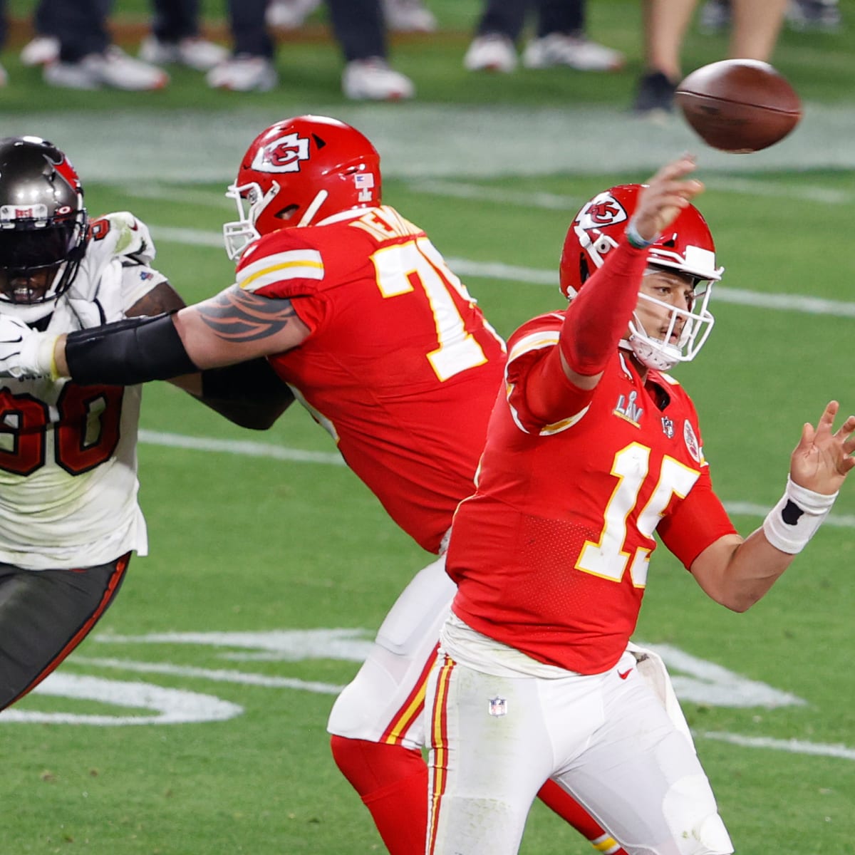 Kansas City release veteran edge defender Justin Houston