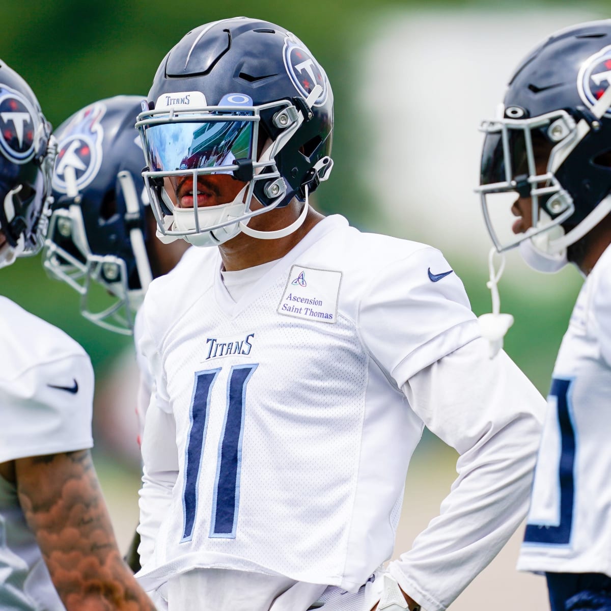 NFL Betting 2022: In improved AFC, Titans headed down — and out of