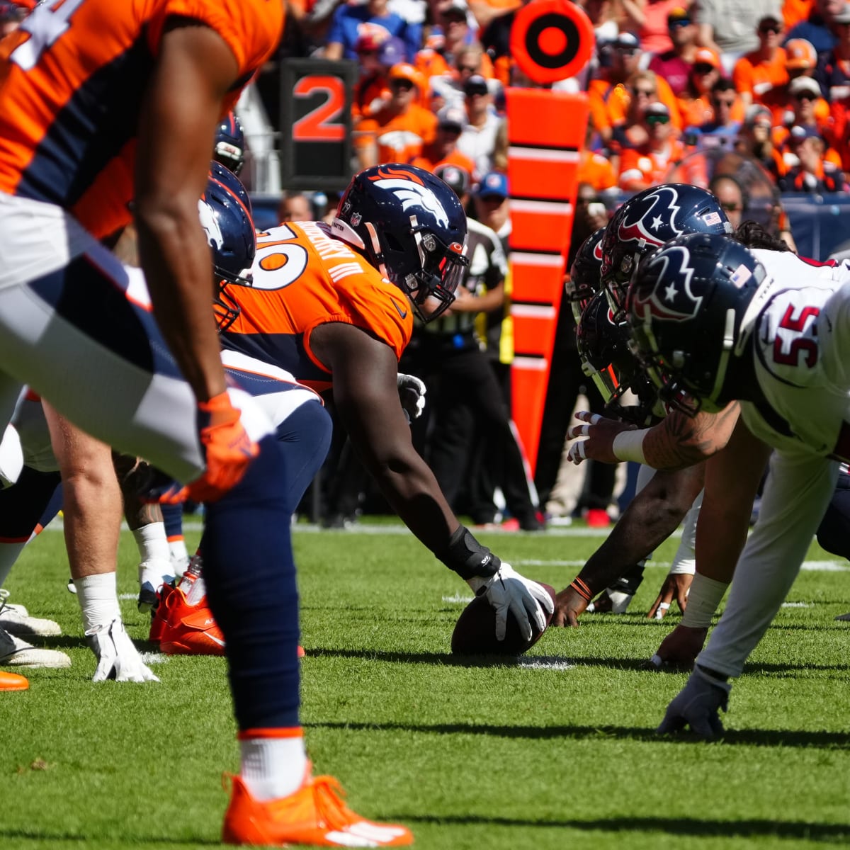 Broncos' starting center Lloyd Cushenberry doesn't need anyone to