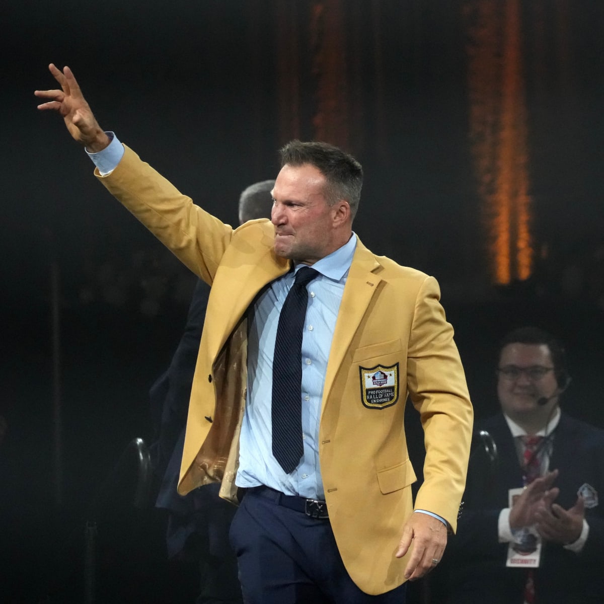 Ex-Dolphins LB Zach Thomas 'honored' to be Hall of Fame finalist again