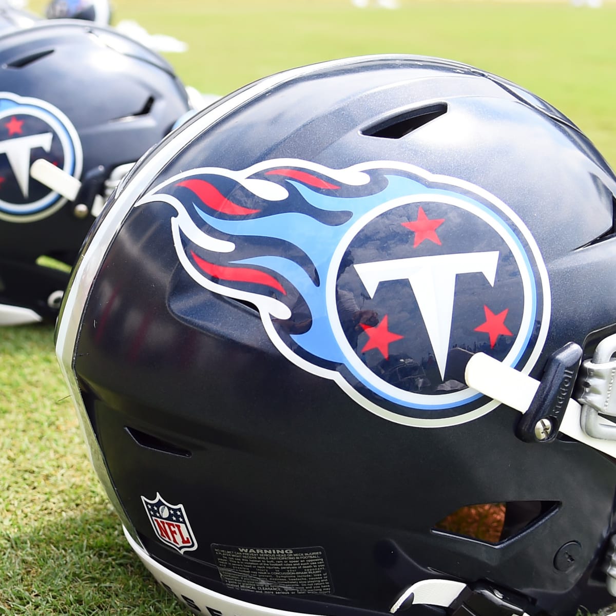 Tennessee Titans Roster Locks on Offense as OTAs Begin - Sports