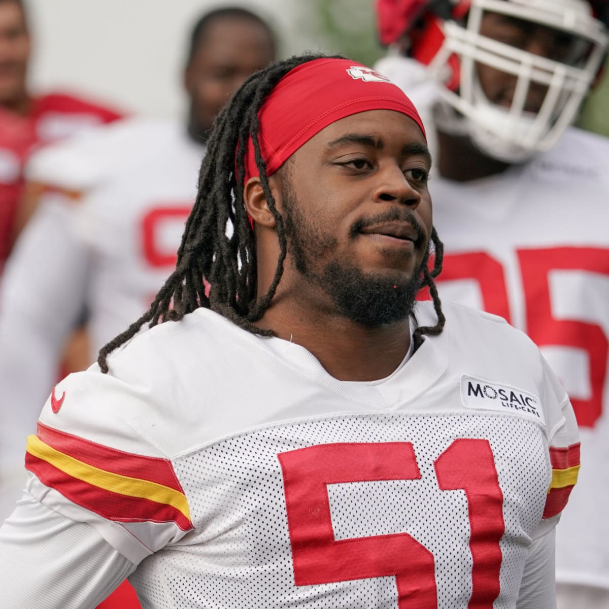 Kadarius Toney leaves Kansa City Chiefs practice with knee injury