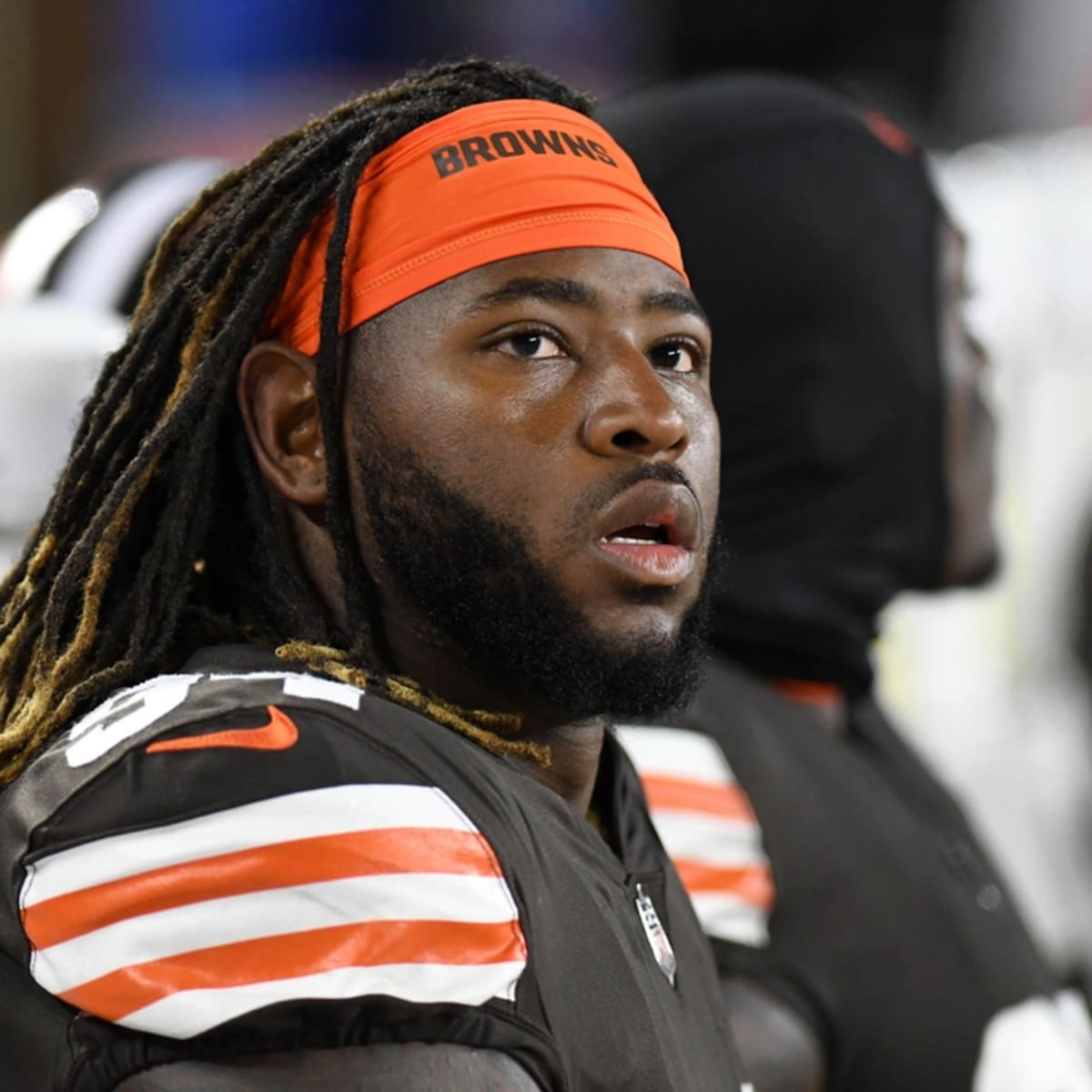 Browns' Alex Wright, Isaiah Thomas out with knee injuries