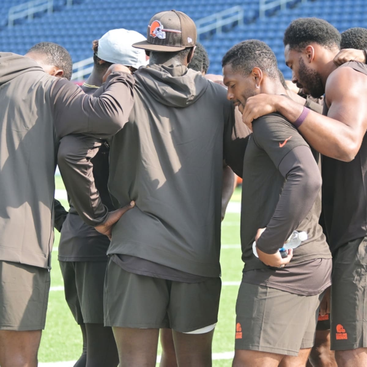 Browns: Myles Garrett offers vague response when asked about injury that  forced training camp exit