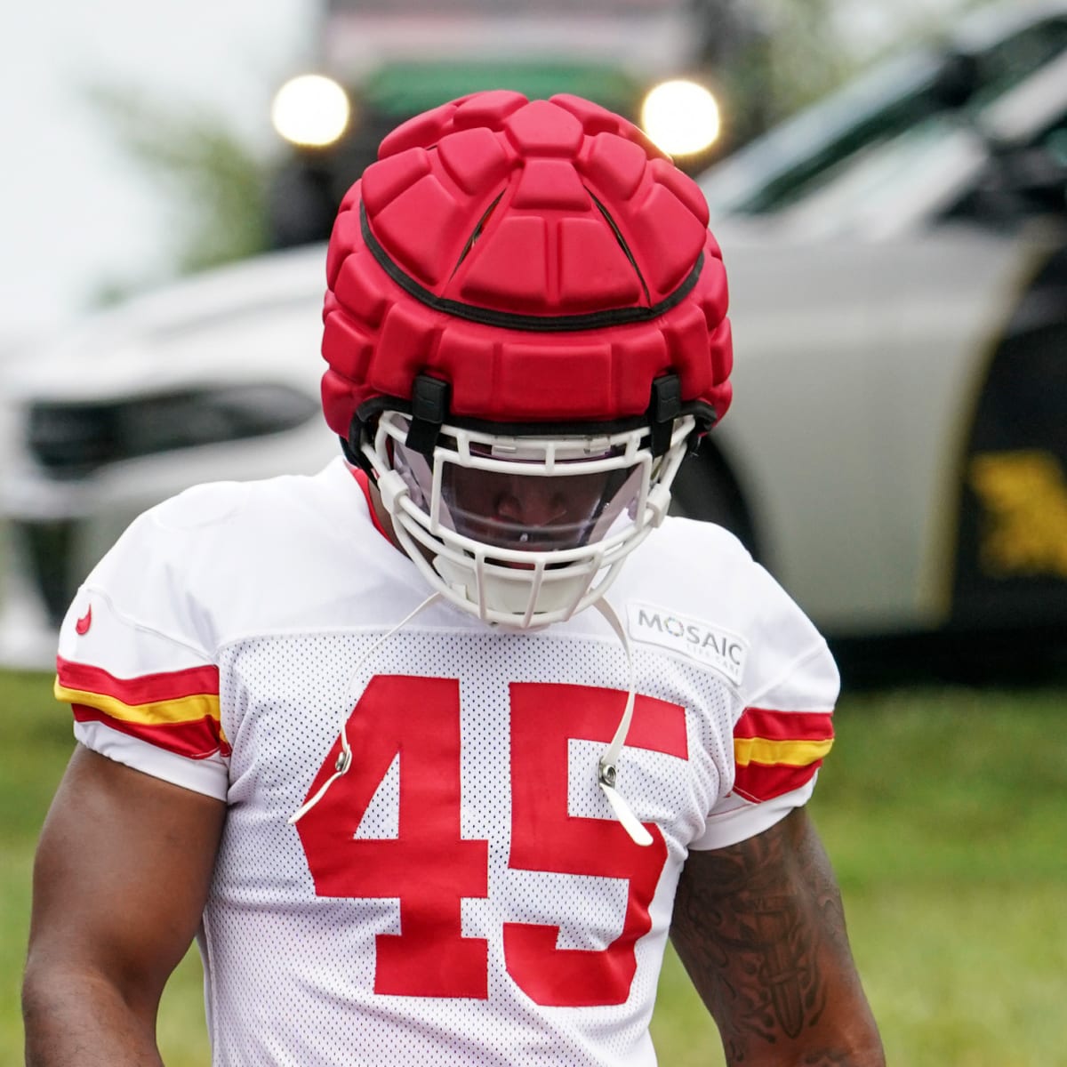 Watch Tommy Townsend try to wear two Chiefs helmets