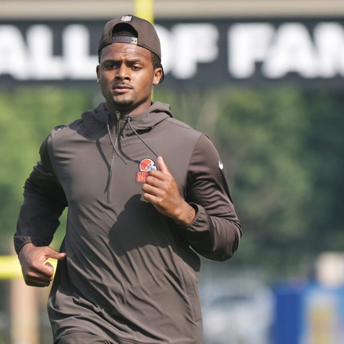 Deshaun Watson's Awkward First Day at Training Camp - The New York Times