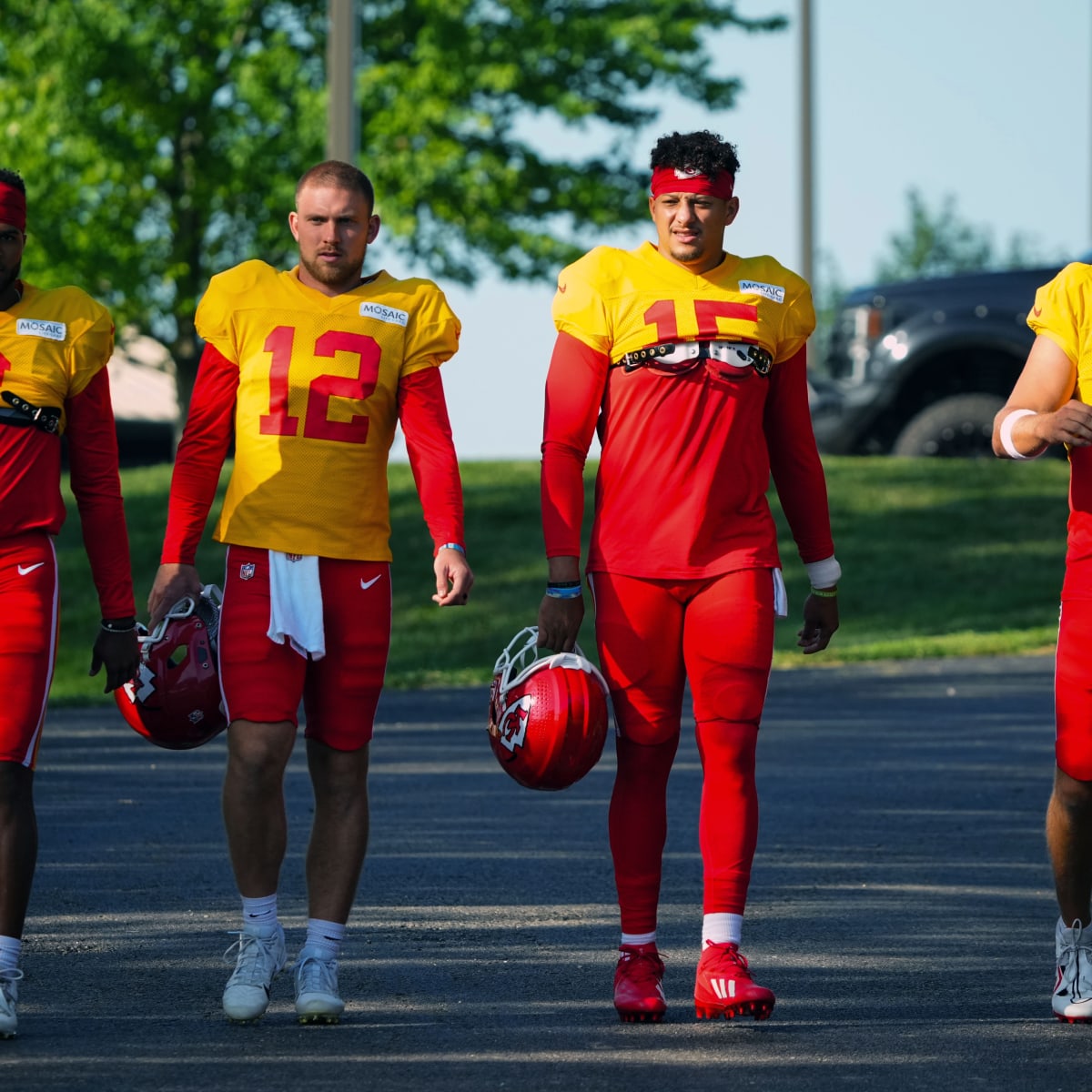 Blaine Gabbert or Shane Buechele? Chiefs fans on backup battle