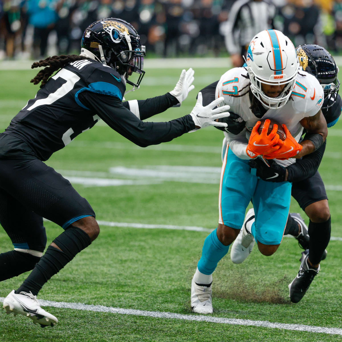 How to watch Dolphins vs. Texans on Saturday - A to Z Sports