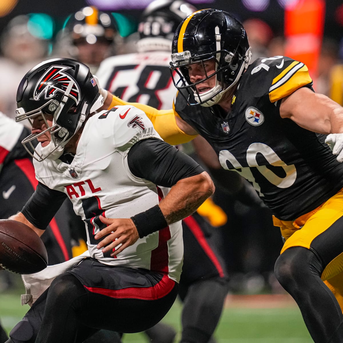 Steelers notes: T.J. Watt continues on torrid sack pace