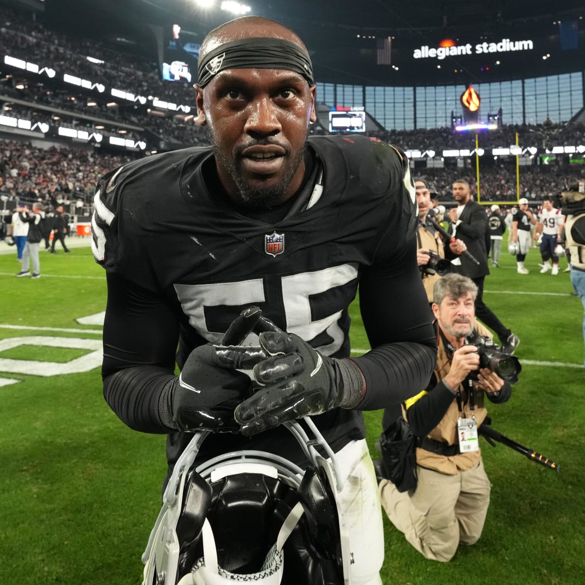 What's Going on With Las Vegas Raiders DE Chandler Jones?