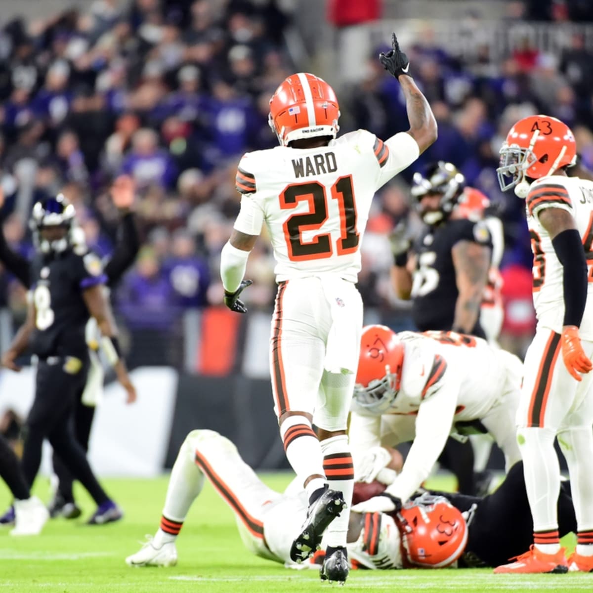 Browns' Denzel Ward is out of concussion protocol and will play in