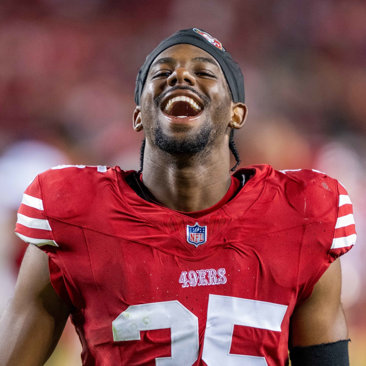 49ers elevate son of NFL great Pat Swilling from practice squad