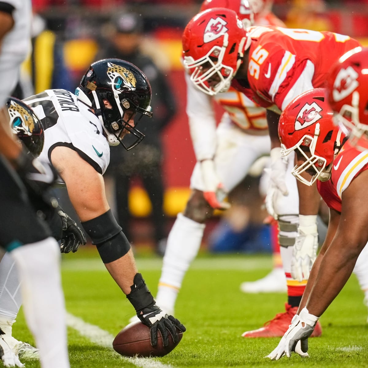NFL Week 2: How to watch today's Kansas City Chiefs vs. Jacksonville  Jaguars game and Travis Kelce's return - CBS News