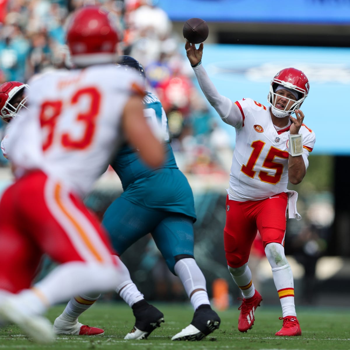 Patriots-Chiefs game on track to break the record for highest NFL over/under  total, This is the Loop