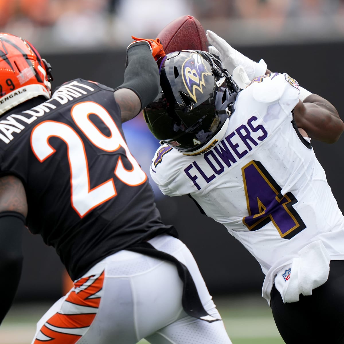 Ravens' Zay Flowers reveals his hype message to Lamar Jackson before the  unreal 52-yard catch vs. Bengals - A to Z Sports