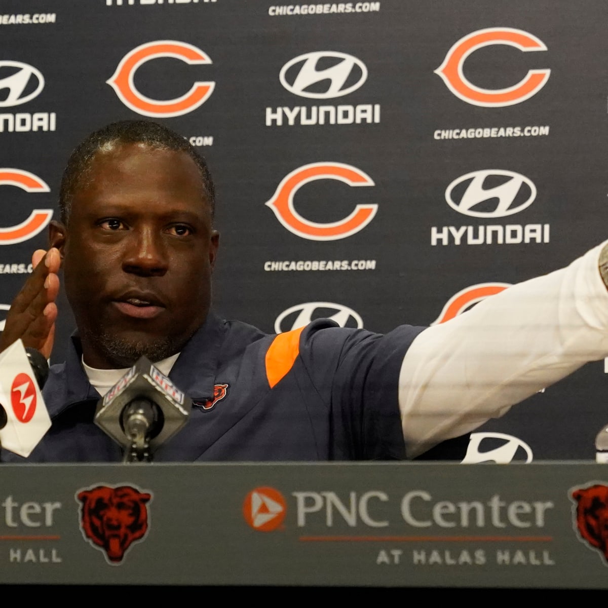 Report: Colts' Safeties Coach Alan Williams To Be Hired as Bears