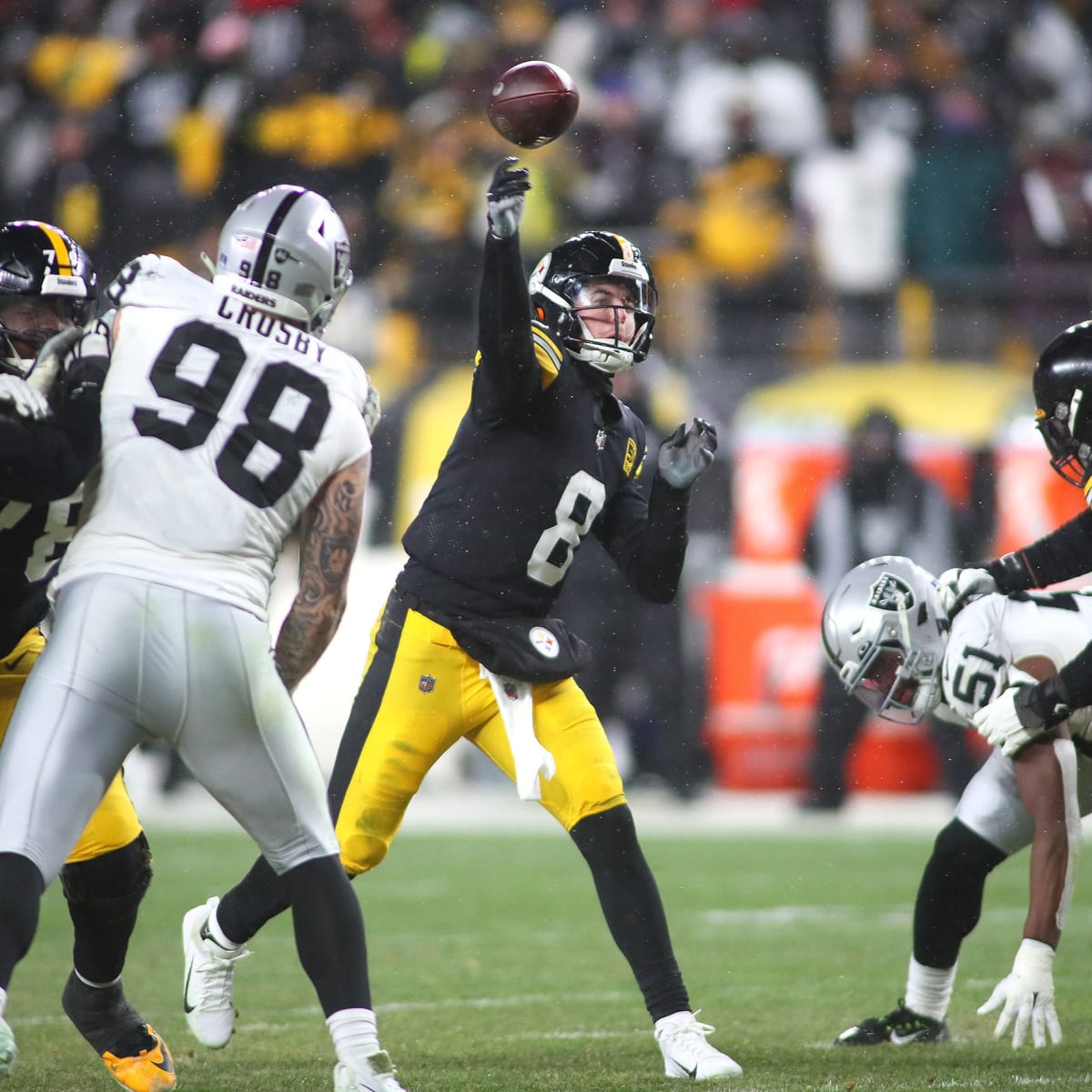 Kenny Pickett passes for 2 touchdowns as Pittsburgh Steelers top Las Vegas  Raiders 23-18