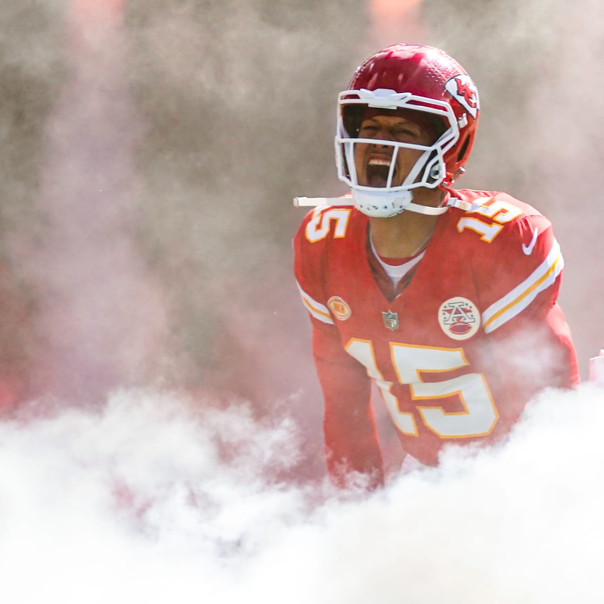 Chiefs' Patrick Mahomes reaches 200 career TD passes faster than