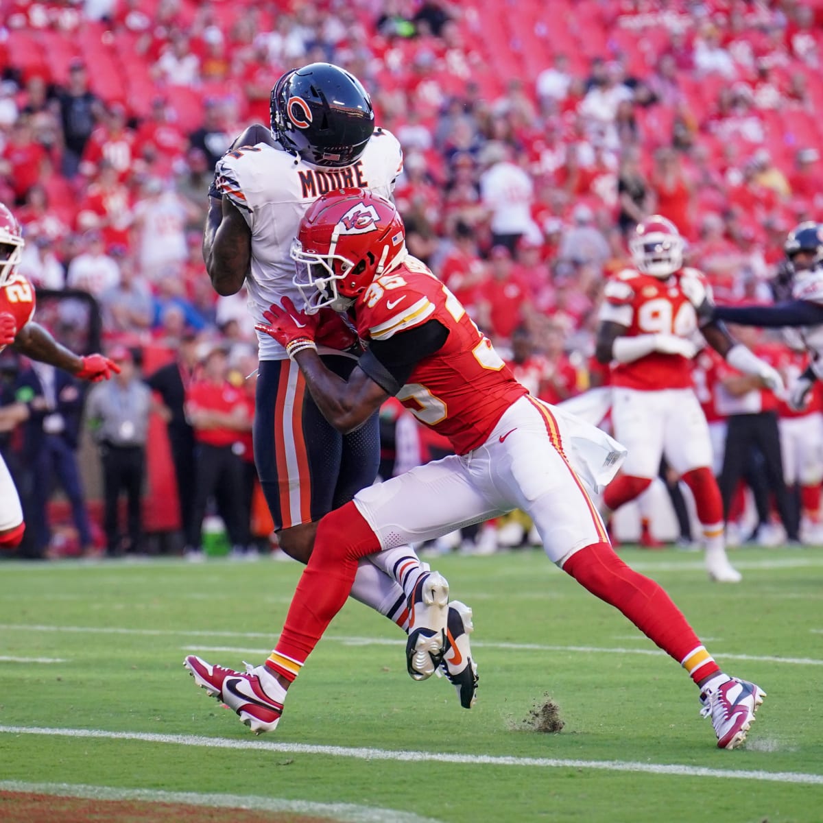 Chiefs injury update: L'Jarius Sneed, Kadarius Toney leave game in