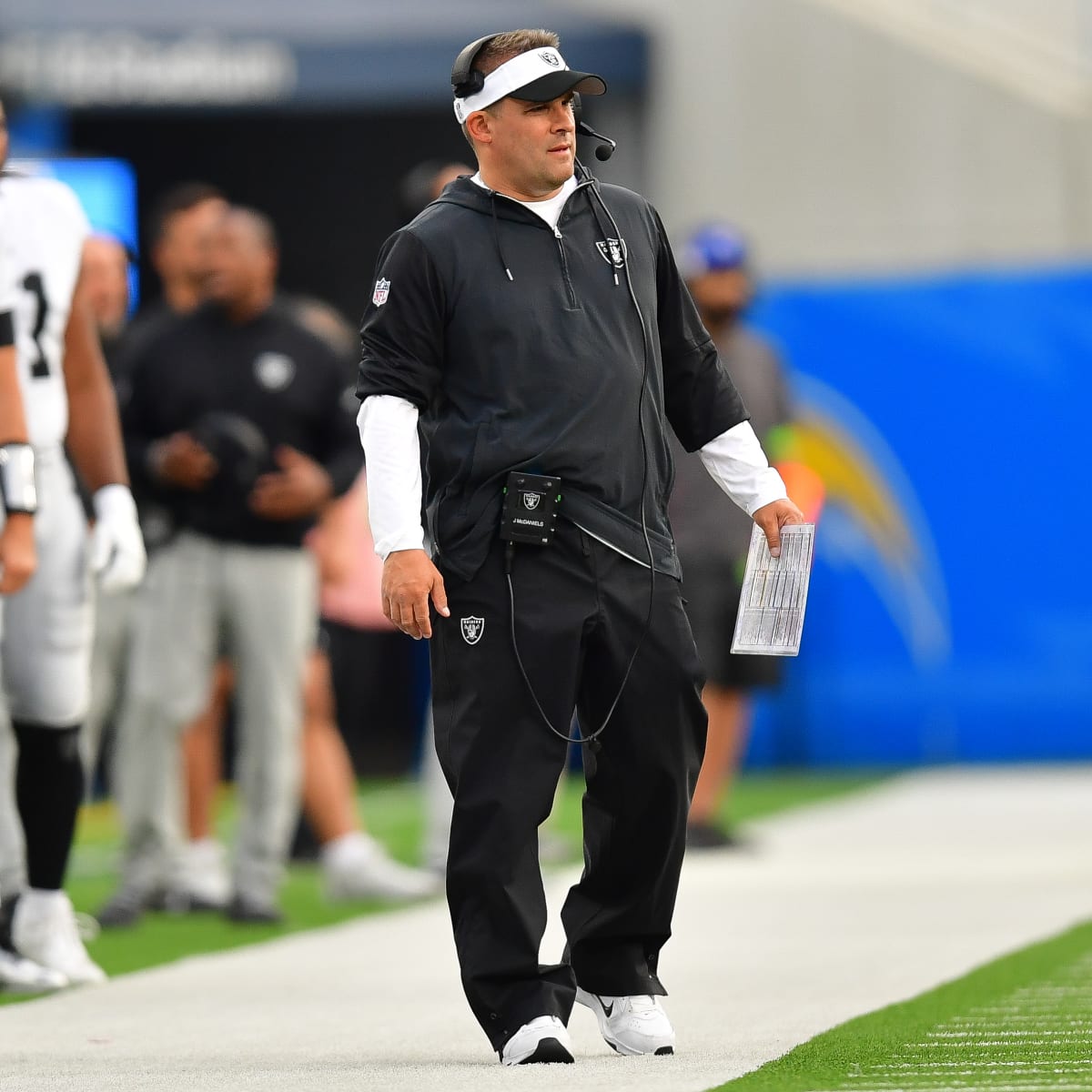 Raiders won't make NFL playoffs in Josh McDaniels' 2nd season