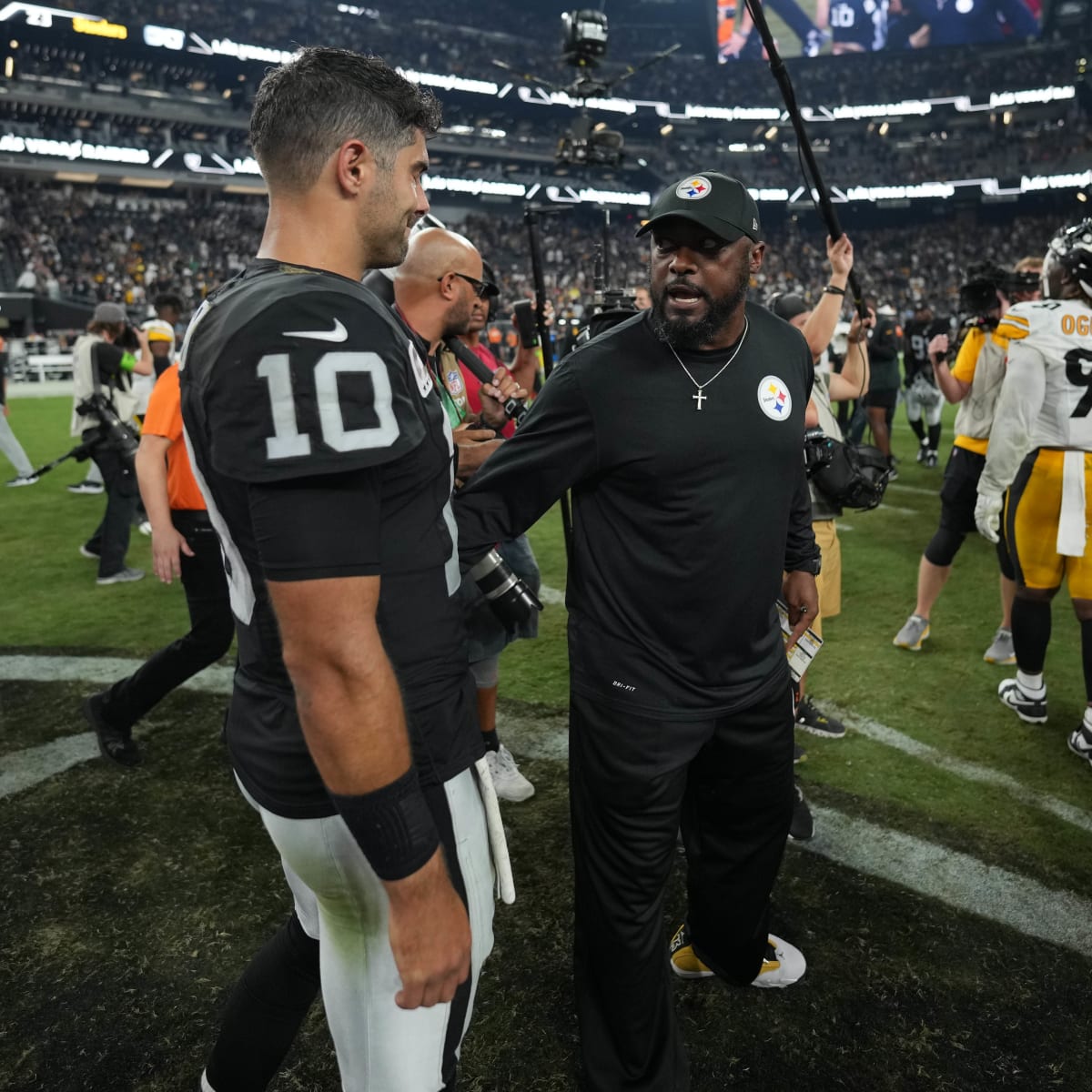 Raiders-Chargers Week 4 Injury Report: Jimmy Garoppolo, Nate Hobbs