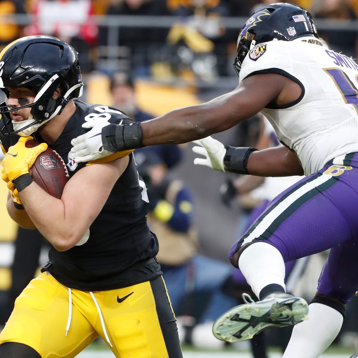 Davis, McFarland inactive in Week 13 for Steelers against the Ravens -  Behind the Steel Curtain