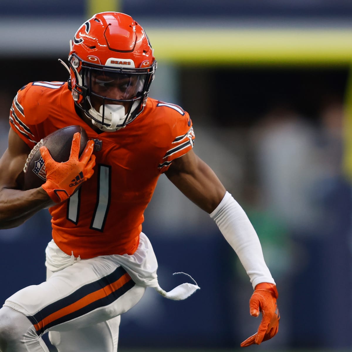 DJ MOORE COULD BE THE BEST CHICAGO BEARS RECEIVER BEFORE EVER PLAYING A  GAME ! 